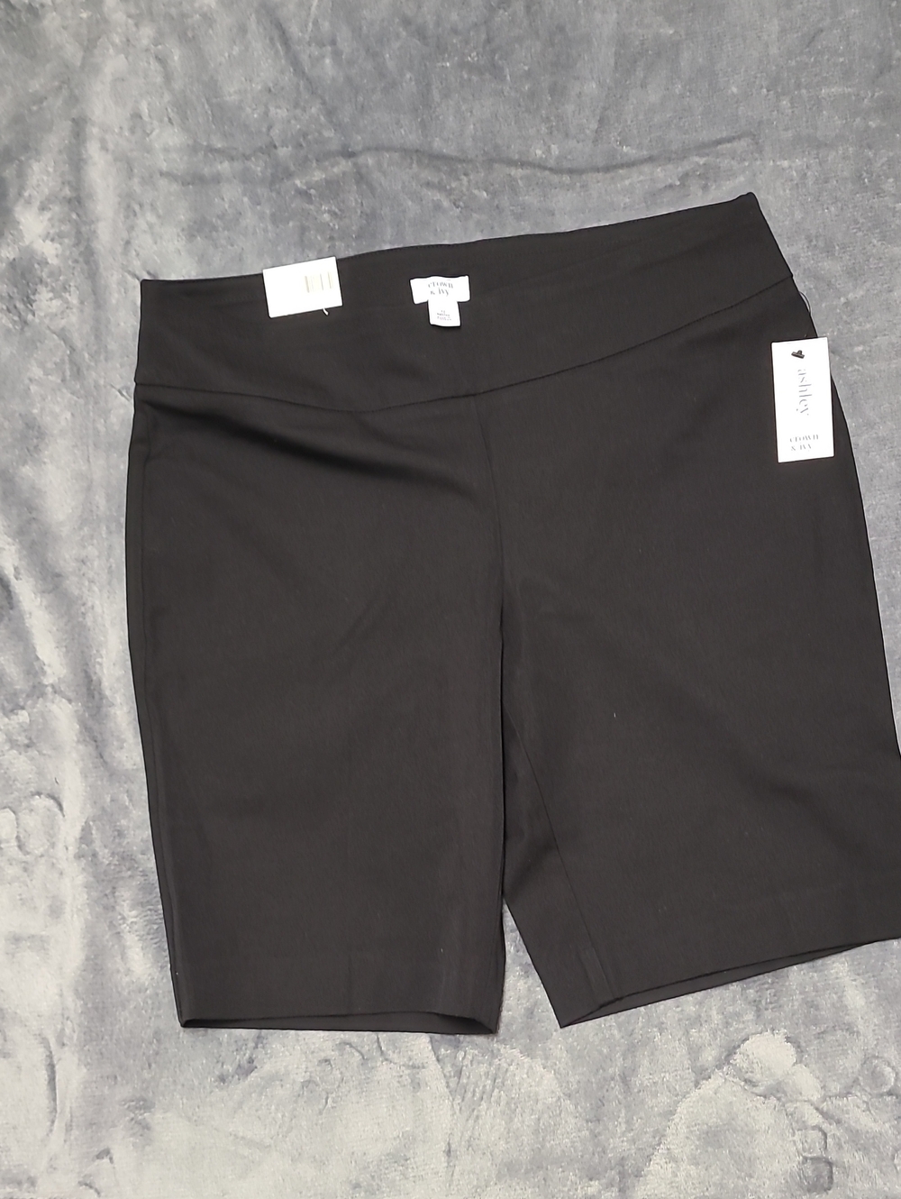 crown & ivy Black High-Rise Bike Shorts
